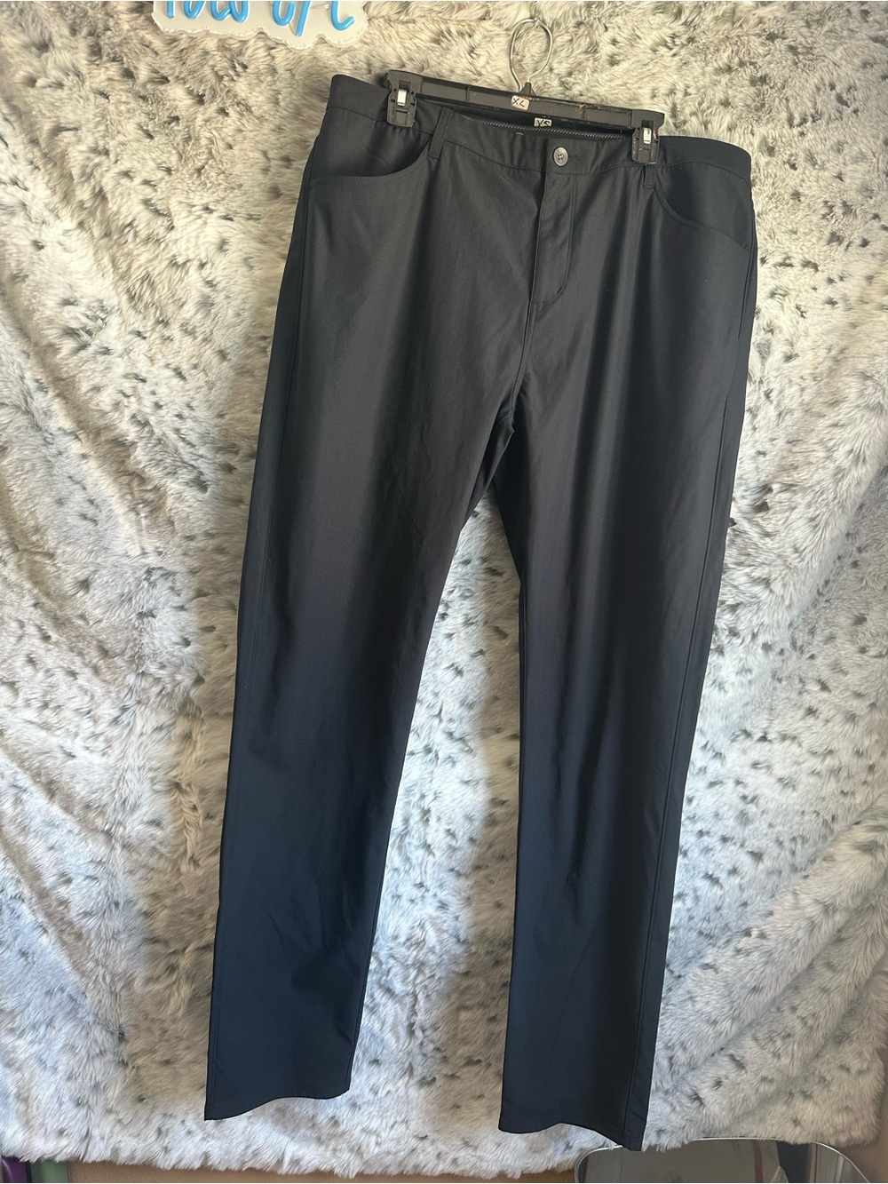 248. Vuori Men's meta relaxed fit Black Dress Pants sz 38